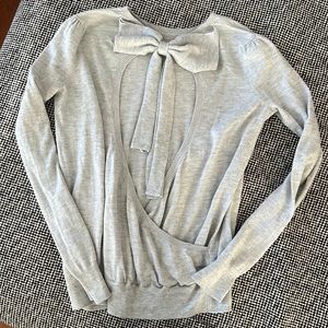 Grey open back bow jumper sweater US 8